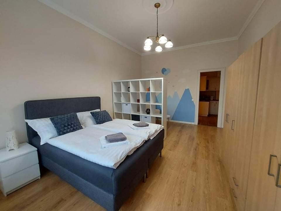 Alföldi Palace Apartman Debrecen Exteriör bild
