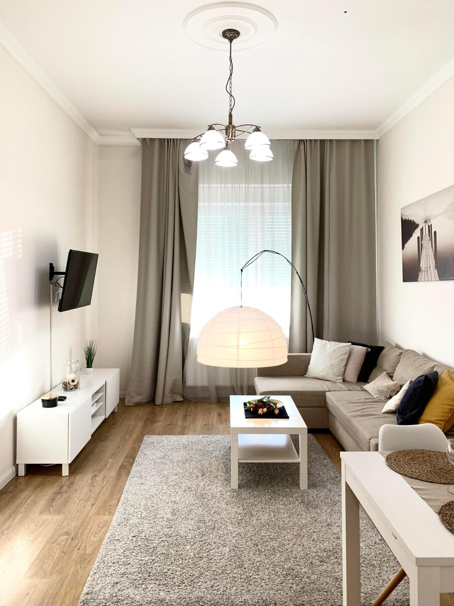 Alföldi Palace Apartman Debrecen Exteriör bild